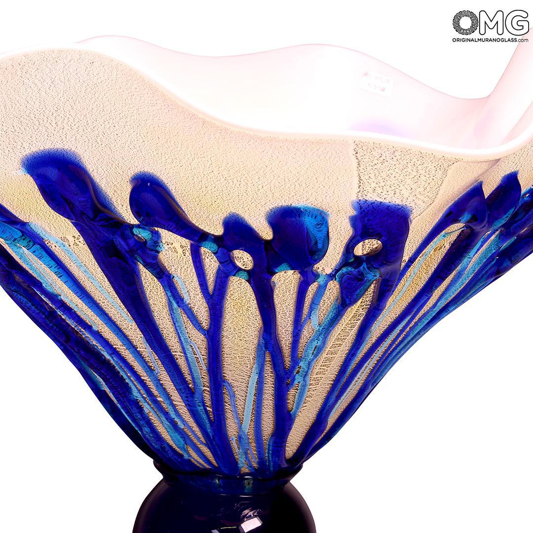 Vaso a coppa realizzato a Murano in vetro soffiato